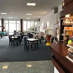 Kosmopolitan Апартаменты Вальброна