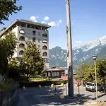Kosmopolitan *