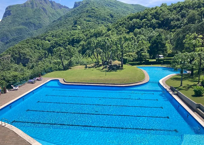 Kosmopolitan * Valbrona