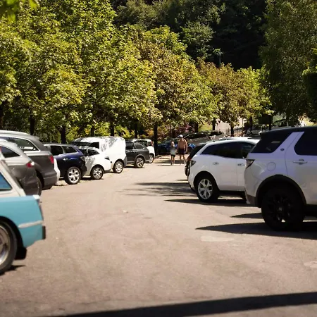 Kosmopolitan * Valbrona